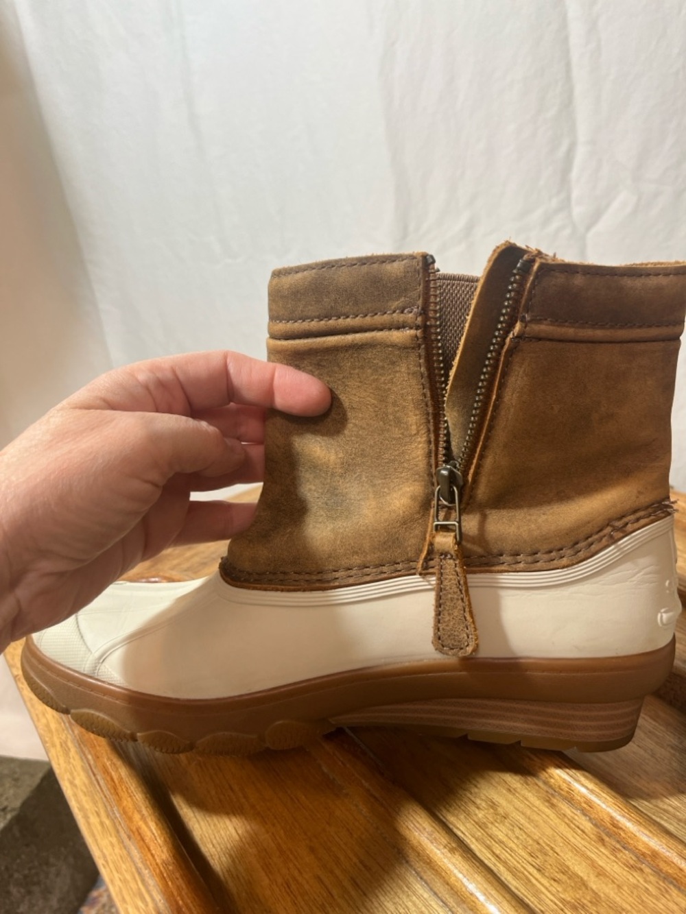 Two-Tone Duck Boots in Tan and Cream womens sperry size 8 - Picture 11 of 14